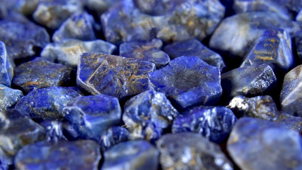 Blue: the colour that moved kings before poets