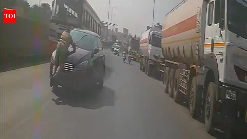 Car hits cop, carries him on bonnet for 4km near Hosur | Chennai News