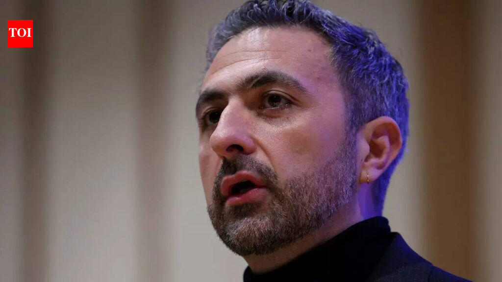 Mustafa Suleyman: Microsoft AI CEO Mustafa Suleyman: For the next couple years at least, entire AI industry is going to be defined by… |