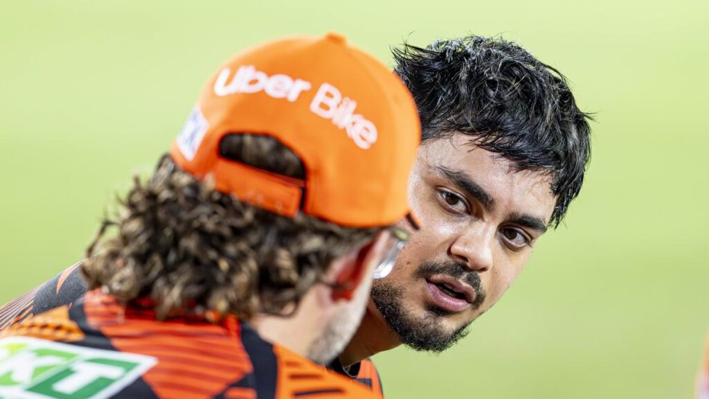 Batting-heavy Sunrisers Hyderabad hopes to bowl rivals over