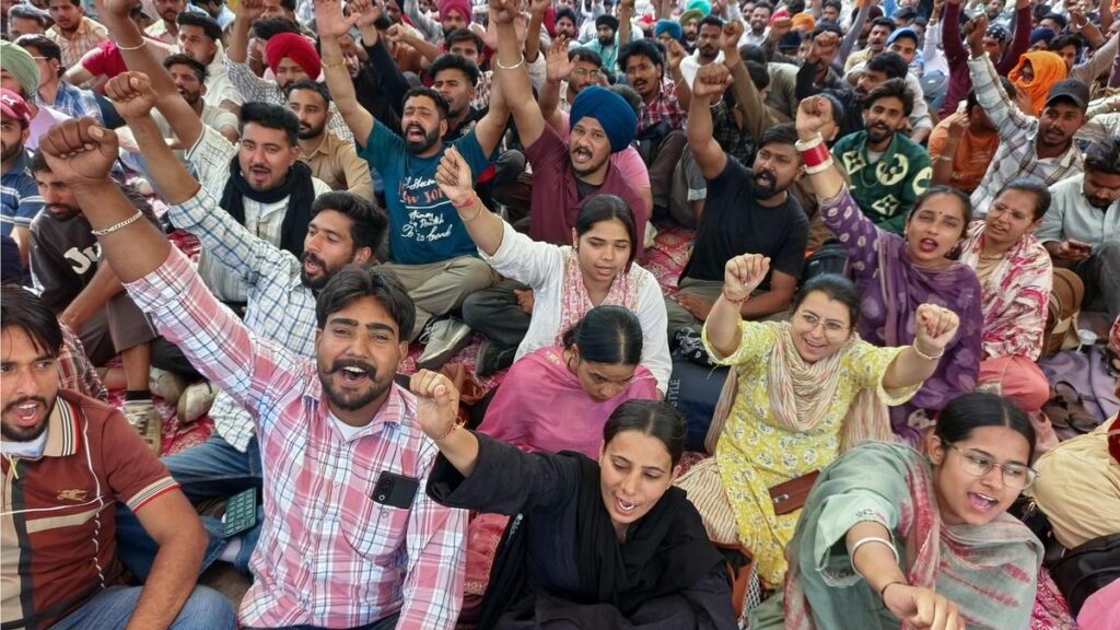 Unemployment among individuals aged 15 and above rises marginally to 5.1% in March