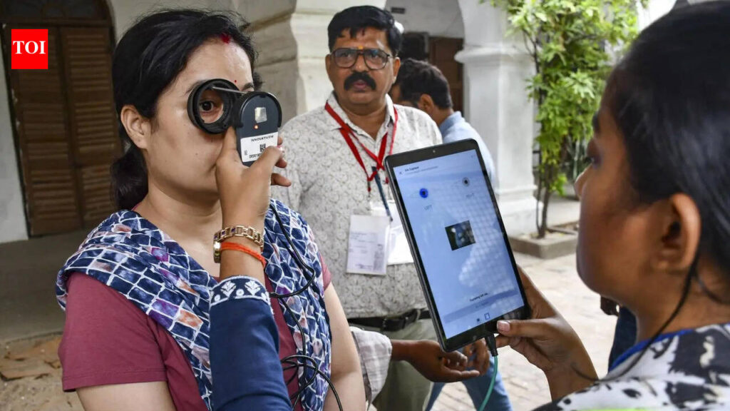4 impersonators nabbed in TGT exam in city | Lucknow News