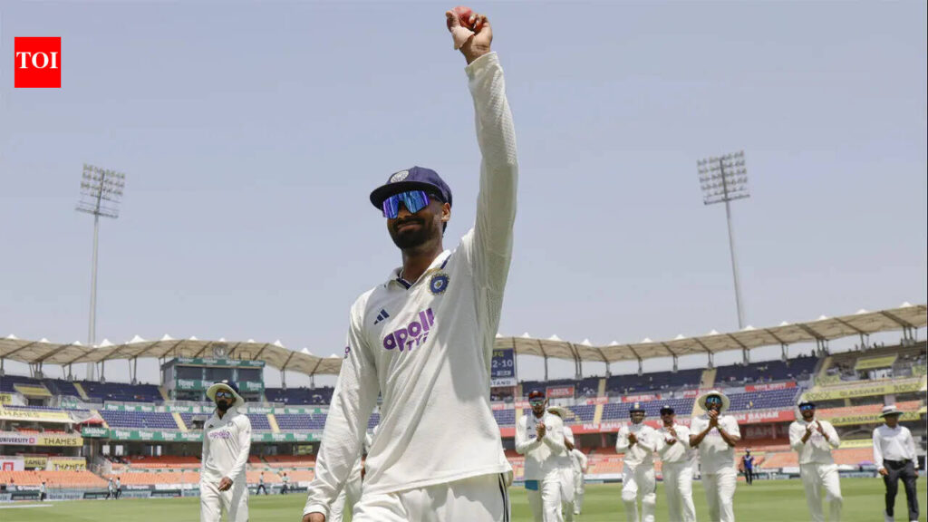 Manav Suthar: ‘Wonderful career ahead’: Ashwin’s special message for debutant Manav Suthar after historic six-for | Cricket News