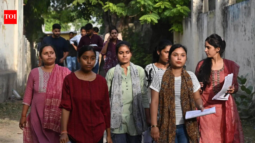 Recruitment exam wraps up in Uttar Pradesh; 24 cases filed, 15 arrests so far | Lucknow News