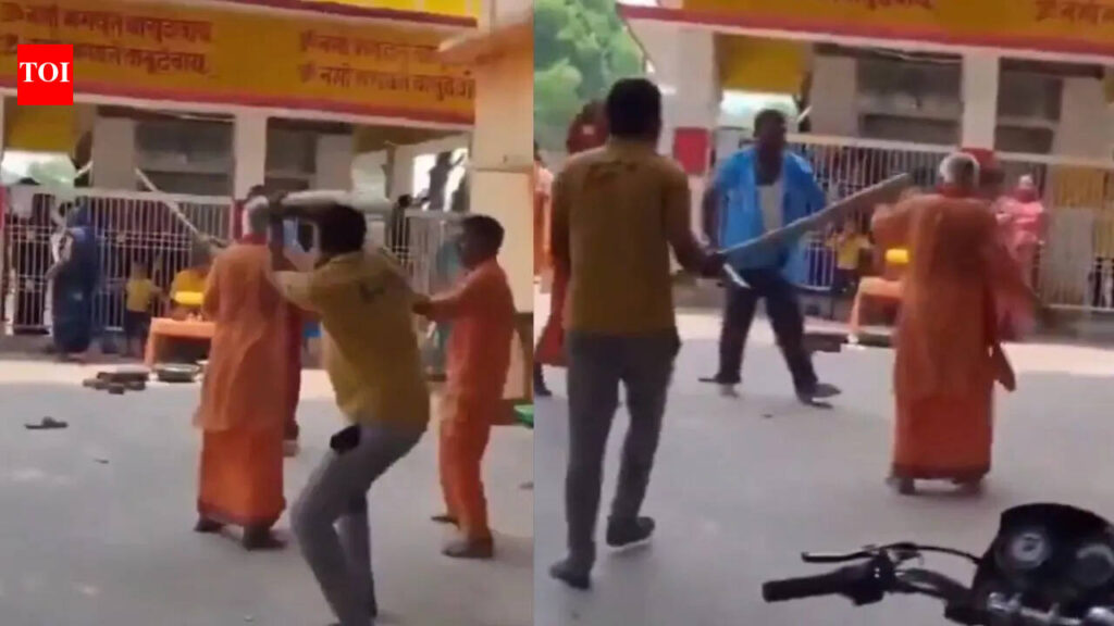 Priests clash over rituals, offerings at Baba Mahendranath Temple in UP; watch viral video | Lucknow News