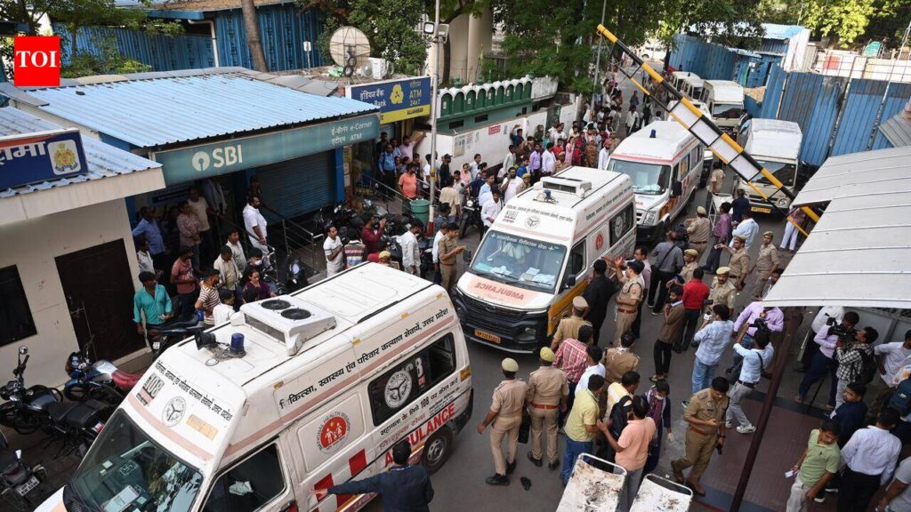 Blaze turns Usha Mehta Marg into smoke-filled chaos | Lucknow News