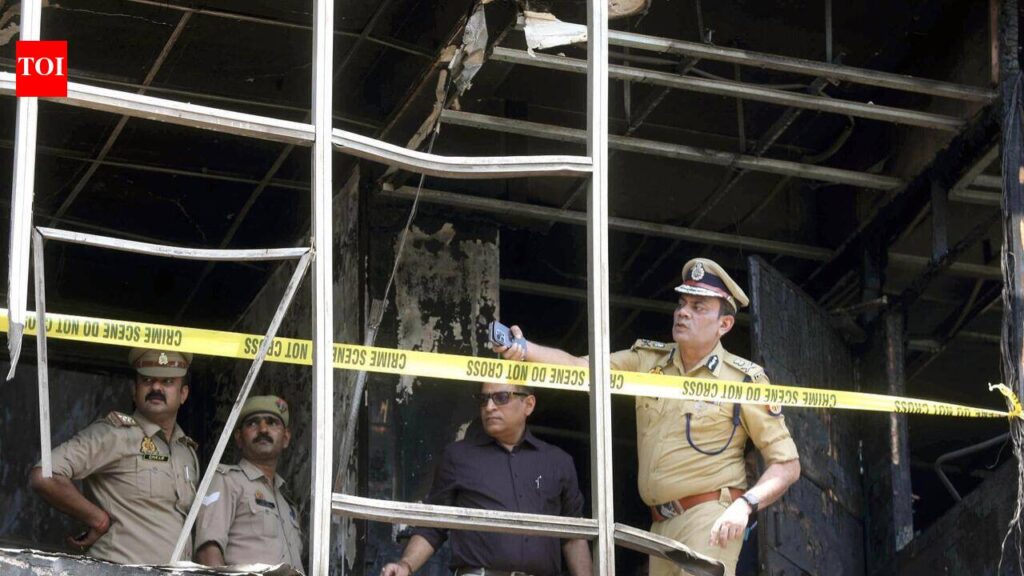 SIT inspects fire incident site, meets injured victims | Lucknow News