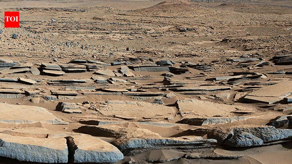 For decades, scientists searched for Mars’ lost ocean: A giant ‘bathtub ring’ may have finally revealed it |
