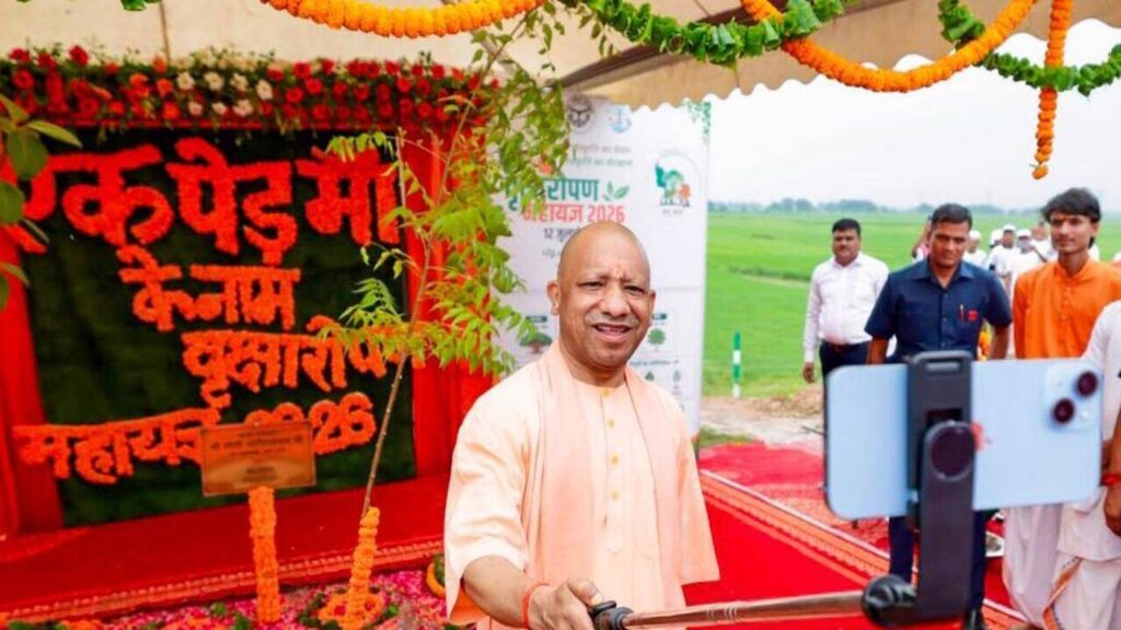Yogi urges mass tree plantation to prevent water, foodgrain crisis | Lucknow News