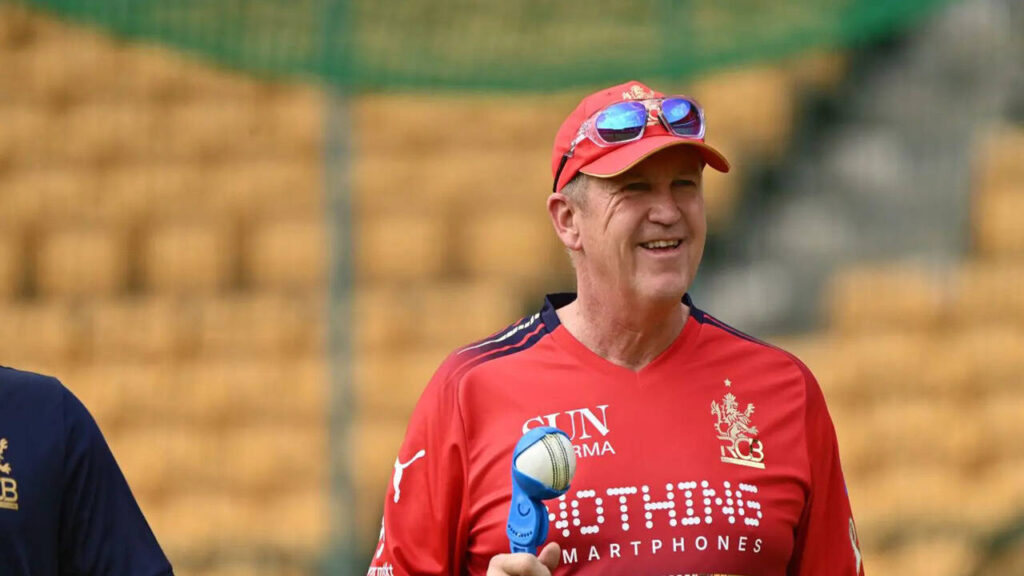 ‘I would be very surprised’: Dinesh Karthik doubts Andy Flower will leave RCB for England Test coaching role | Cricket News