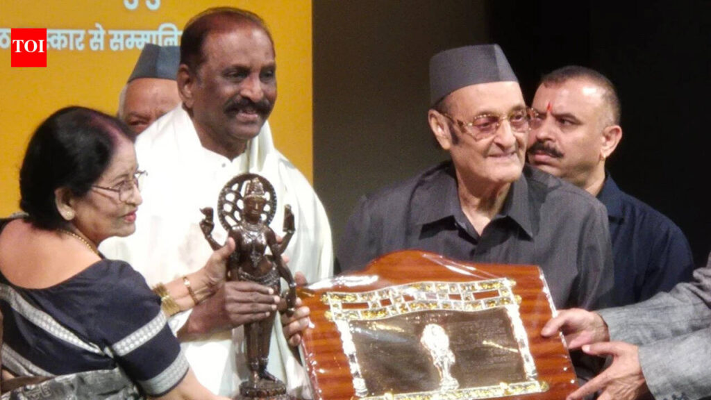 Vairamuthu: ‘An award for every Tamil home’: Poet and lyricist Vairamuthu dedicates prestigious 60th Jnanpith Award to the Tamil community | Tamil Movie News