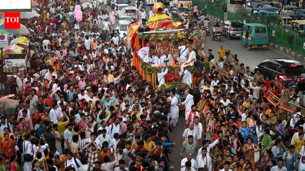 Fest of joy as Lord Jagannath’s chariot tours city | Lucknow News