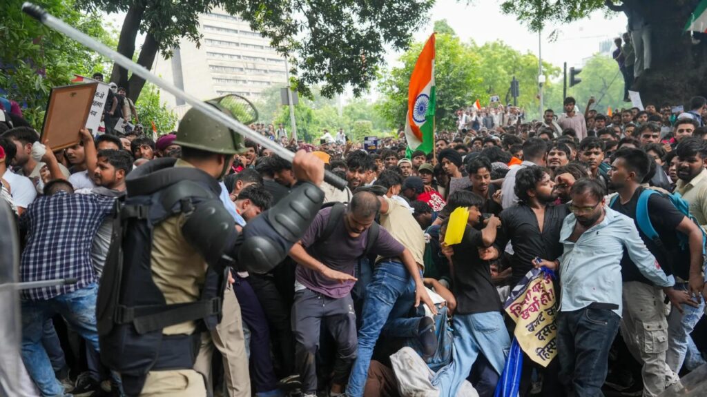 Tear gas fired, protesters lathicharged: Videos capture chaotic scenes from CJP’s ‘sansad chalo’ march | India News