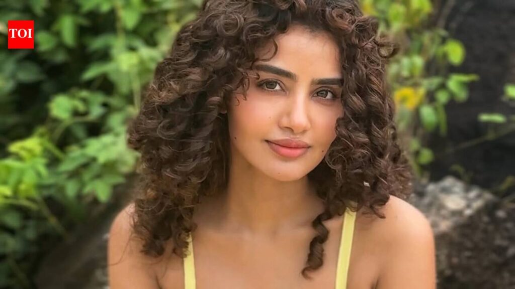 Anupama Parameswaran returns to Instagram with cryptic posts amid Dhruv Vikram breakup speculation |