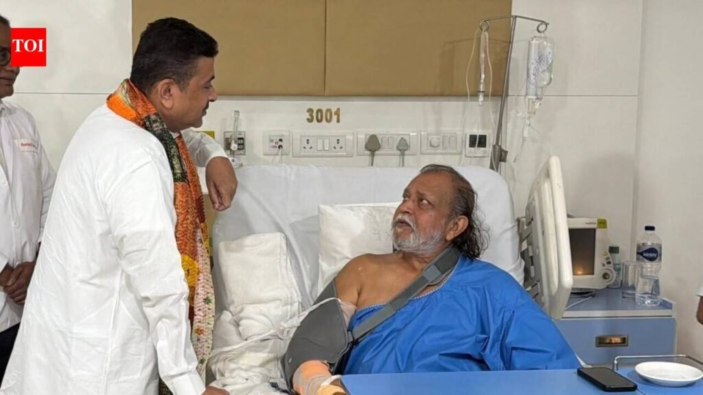 Mithun Chakraborty Health News: Mithun Chakraborty hospitalised, undergoes minor surgery in Kolkata, West Bengal CM Suvendu Adhikari drops health update on the actor after visiting him – PICS inside | Hindi Movie News