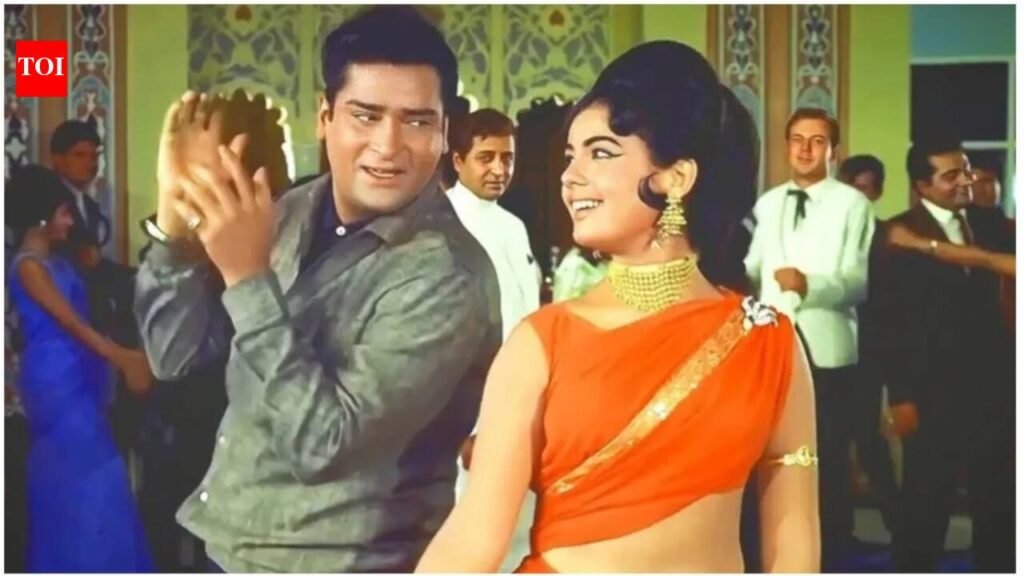 When Mumtaz revealed “Kapoors were strict about their Bahus not working in films” while recalling her split with Shammi,’He was 18 years older than me’
